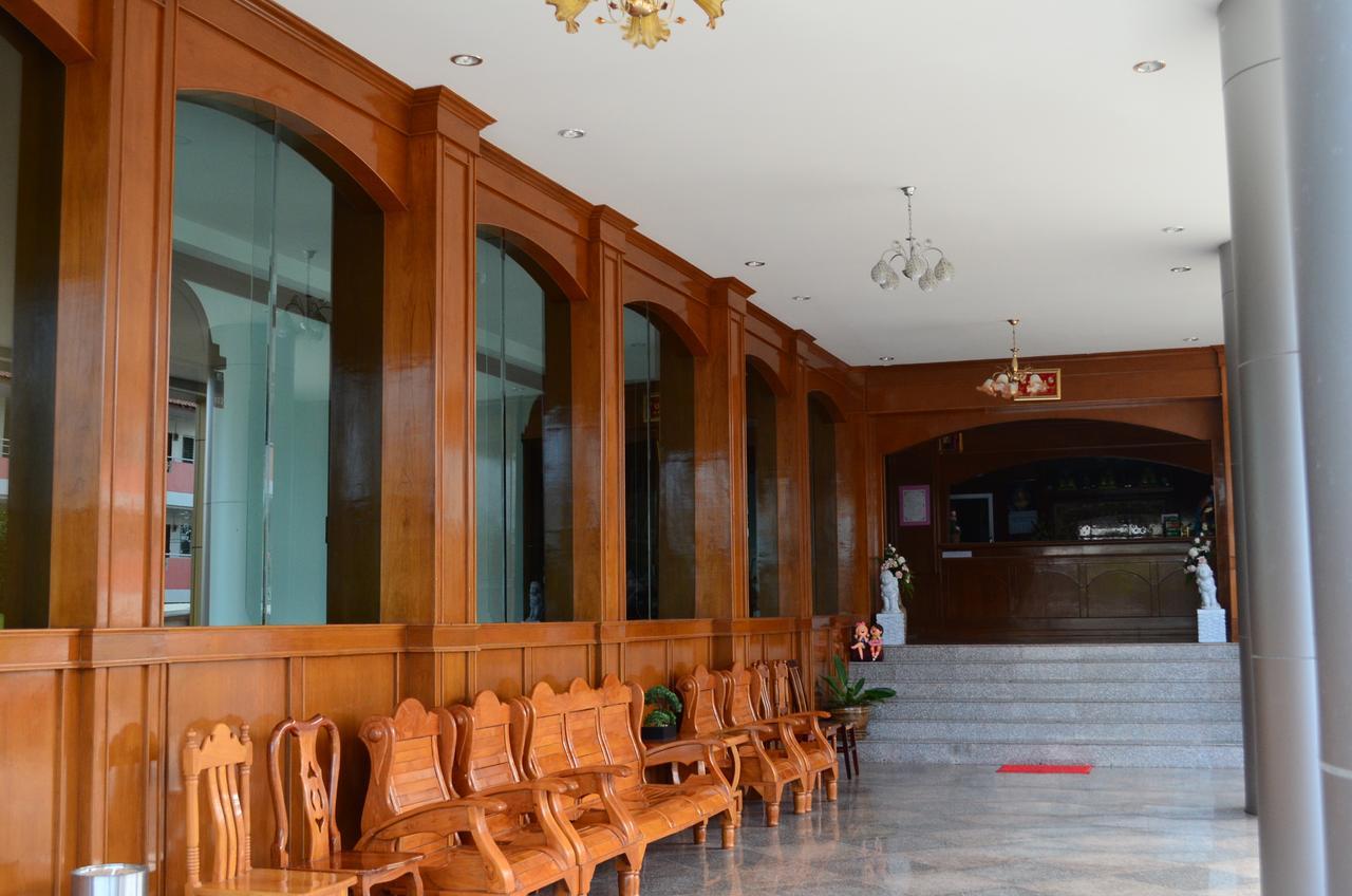 Ketsara Hotel Maha Sarakham Room photo
