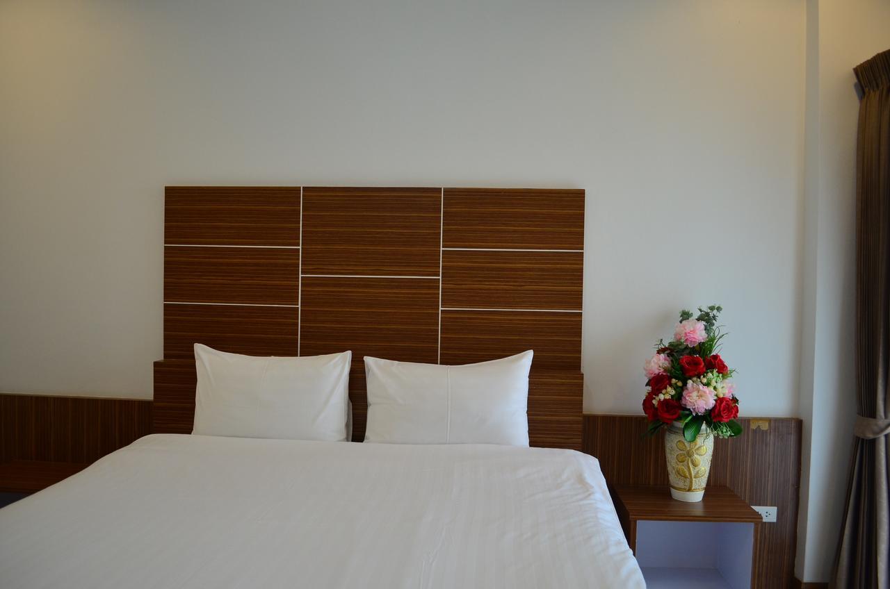 Ketsara Hotel Maha Sarakham Room photo