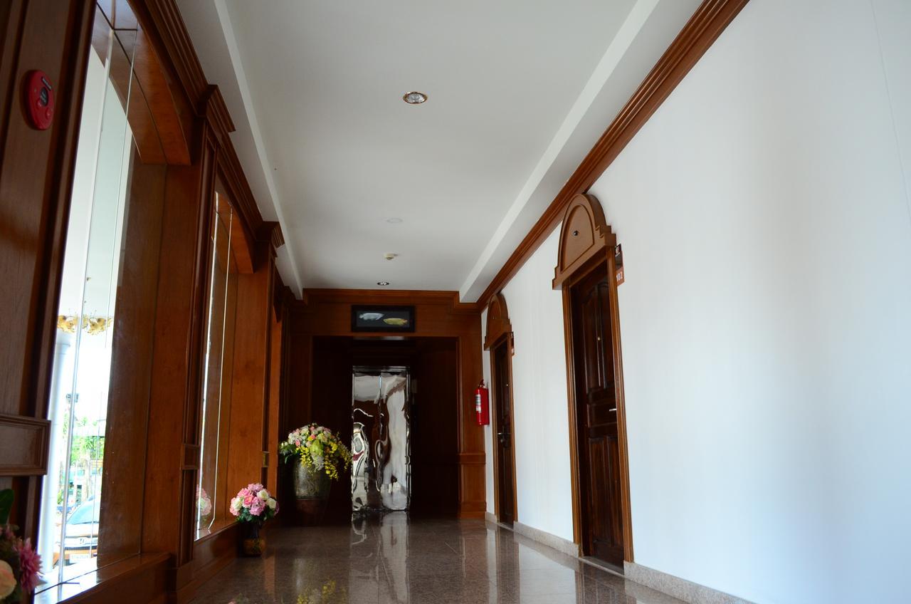 Ketsara Hotel Maha Sarakham Room photo